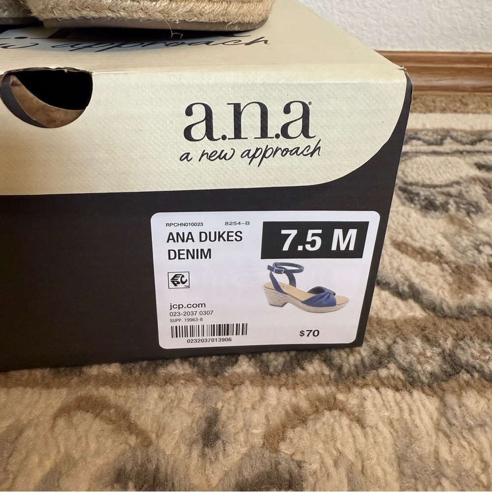 a.n.a Women's Denim Blue Chambray Wedge Espadrille Sandals - Picture 6 of 6